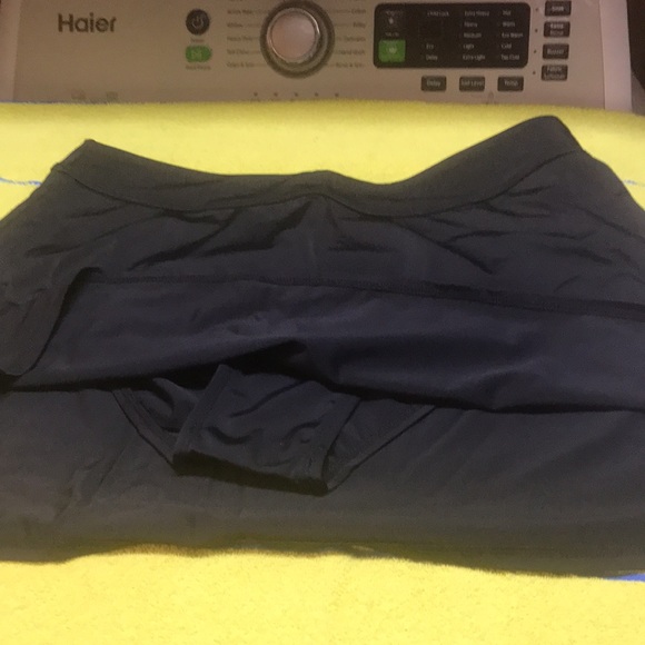 New $69  Denim & Co Beach Hi-Low Tankini Swimsuit Skirt Black Tropical - Picture 4 of 6